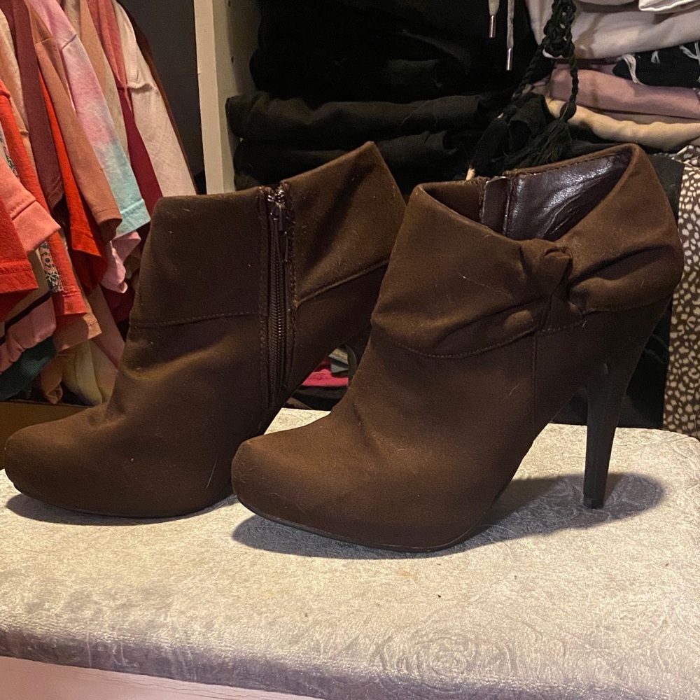 Elegant Brown Ankle Booties
